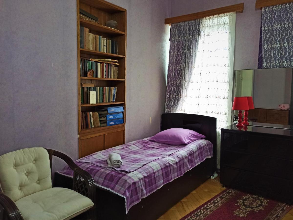 Guesthouse Lilia &Wine Celler Telavi Buitenkant foto