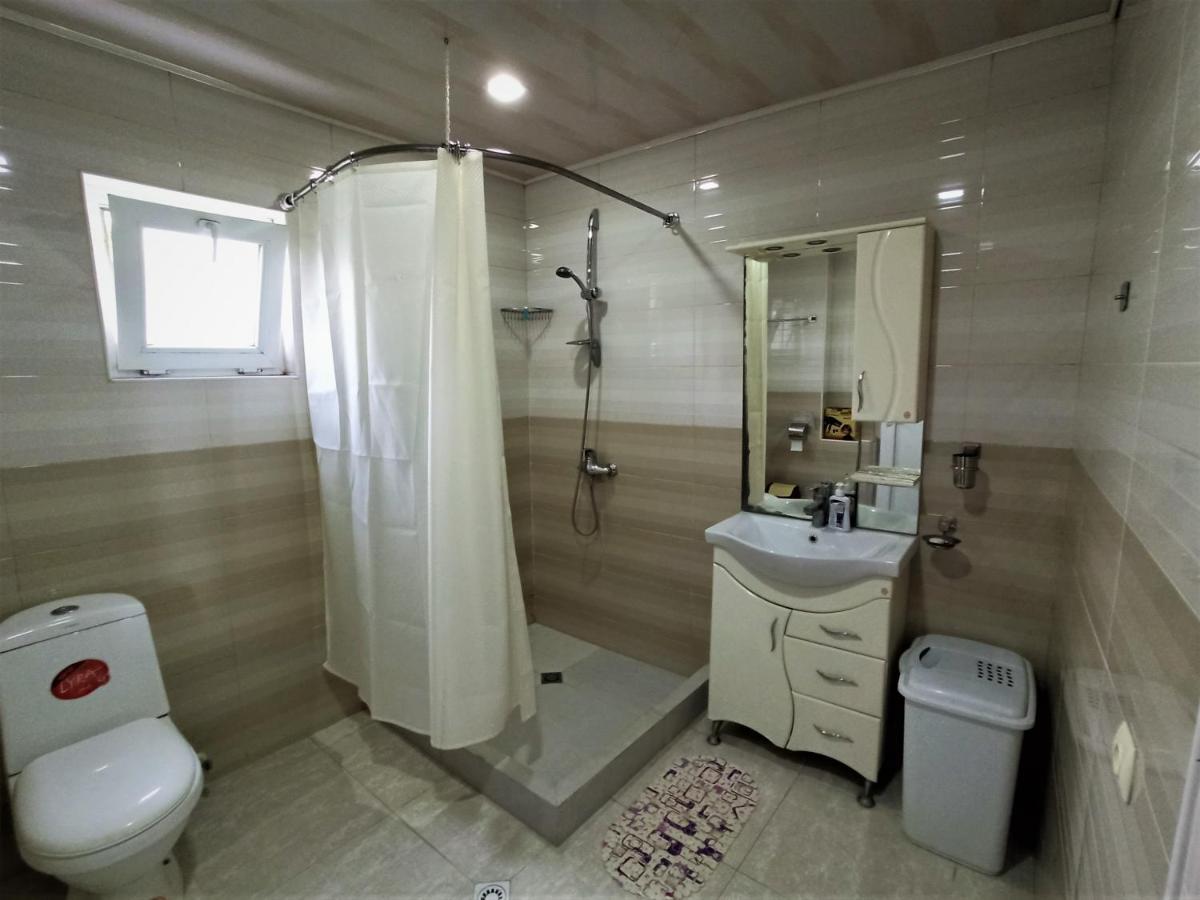 Guesthouse Lilia &Wine Celler Telavi Buitenkant foto