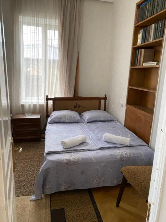 Guesthouse Lilia &Wine Celler Telavi Buitenkant foto