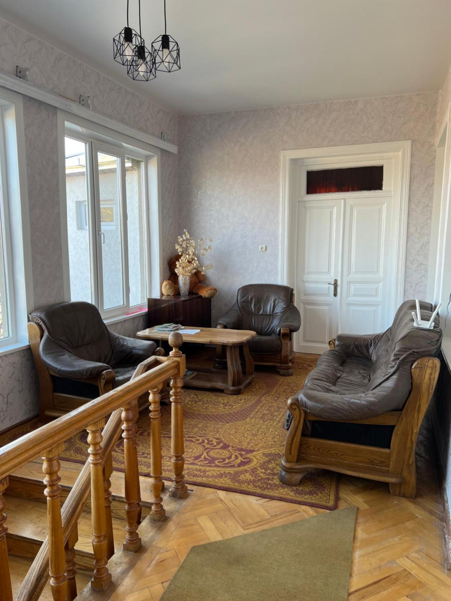 Guesthouse Lilia &Wine Celler Telavi Buitenkant foto